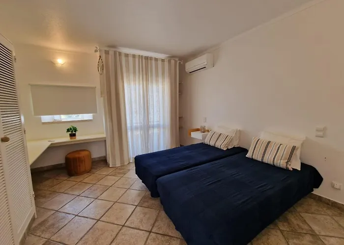 Windmill Hill Apartman *