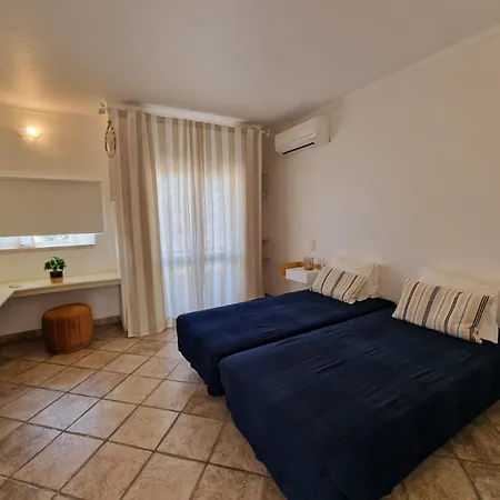 Windmill Hill Apartmán *